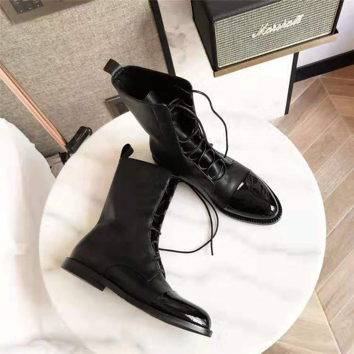 Botte Femme en Cuir Texturé – Bout Verni Élégant