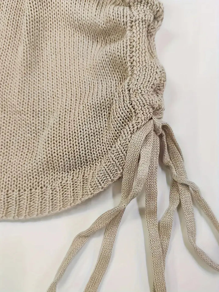 Mini-Strickkleid für Damen – Dünne Träger und Rückenausschnitt