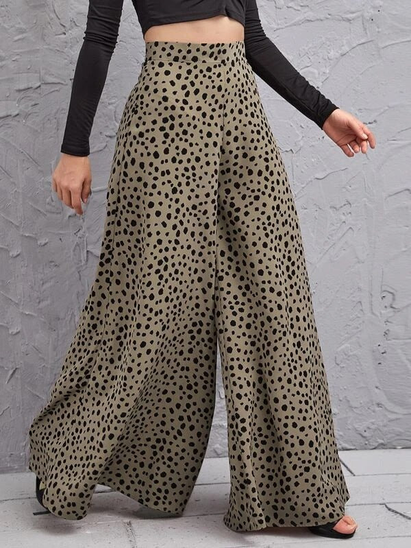 Damenhose mit hohem Bund und Leopardenmuster – weit und fließend fallendes Bein
