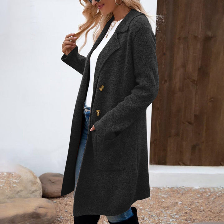 Manteau Femme Mi-long Maille – Col Structuré, Boutons Dorés