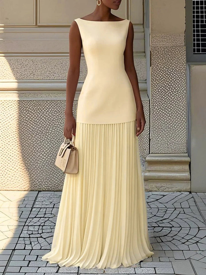 Ärmelloses Damenstrickkleid – körpernahe Passform