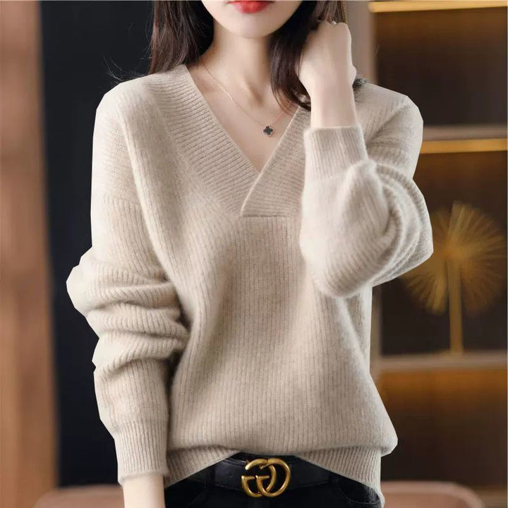 Pull Femme Col V – Maille Souple Finition Côtelée
