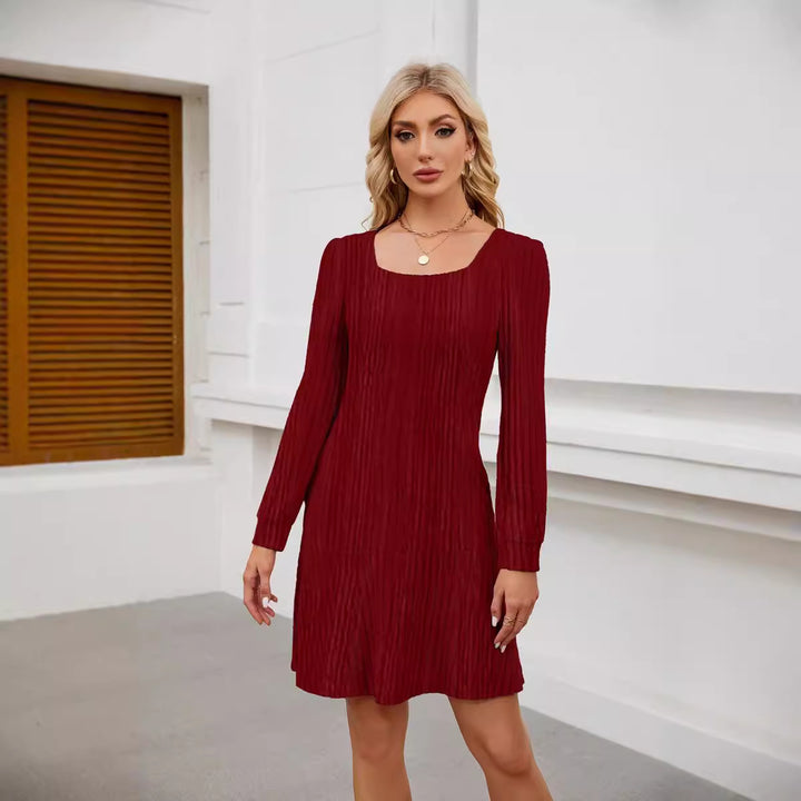 Robe Femme Mini – Encolure Carrée et Manches Longues Ballon