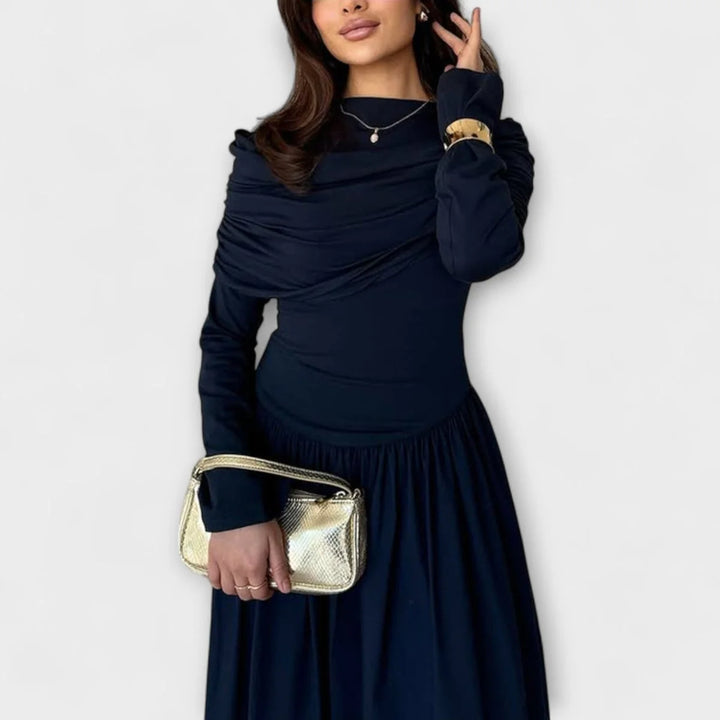 Langes plissiertes Damenkleid – Stehkragen, lange Ärmel
