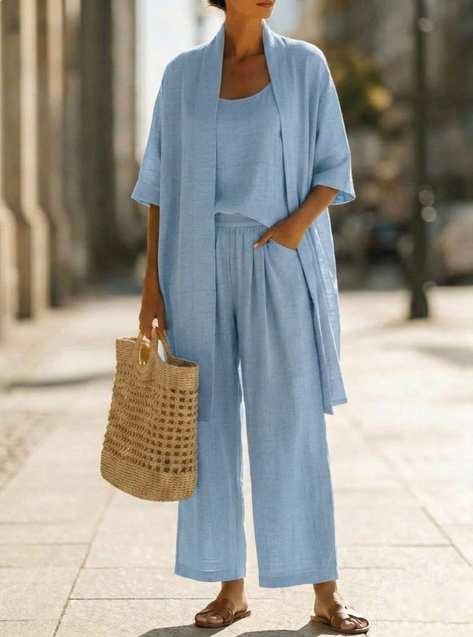 Dreiteiliges Damen-Ensemble – mittellanger Cardigan, Trägertop und gerade geschnittene Hose