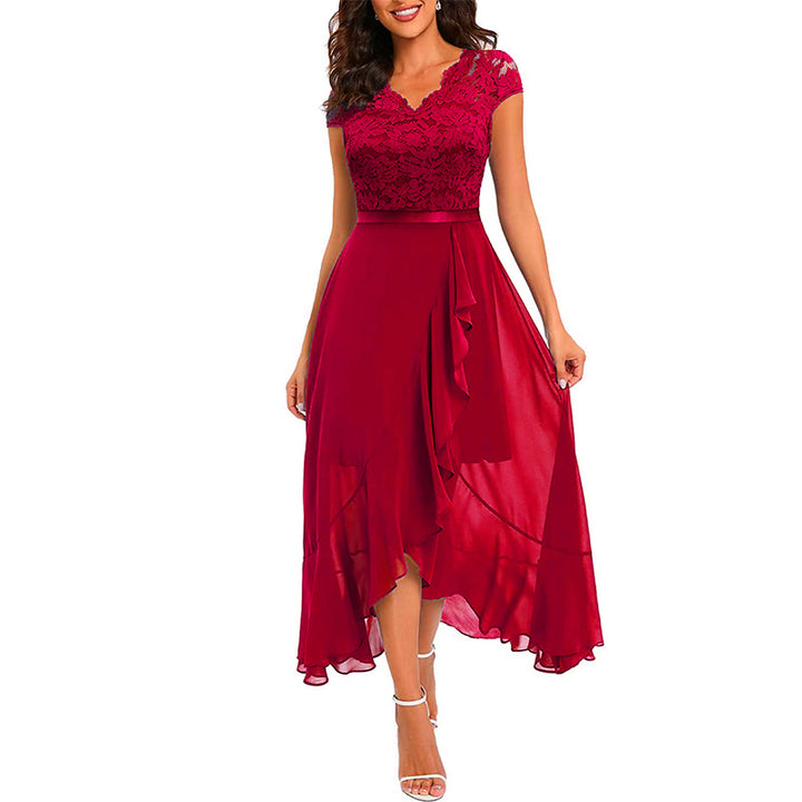 Robe Femme Longue en Dentelle – Décolleté V et Coupe Évasée