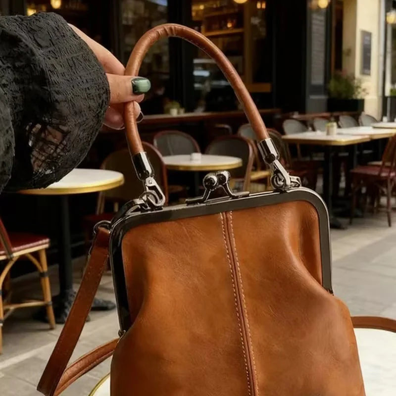 Sac à Main Femme Similicuir – Structure à Fermoir Baiser Élégant