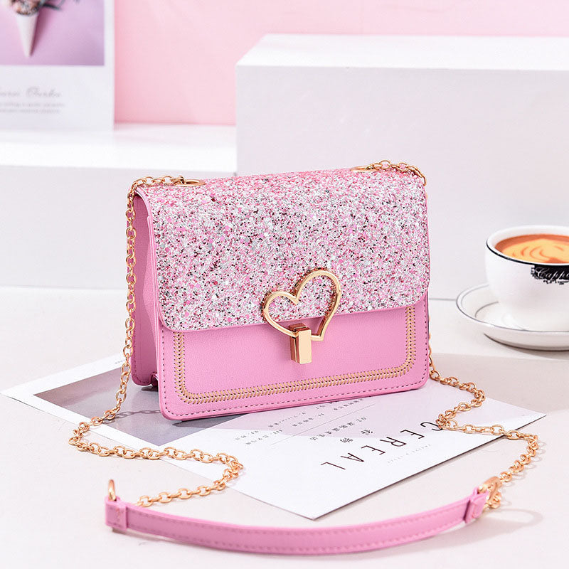 Unisex Chain Shoulder Bag – Minimalist Everyday Style
