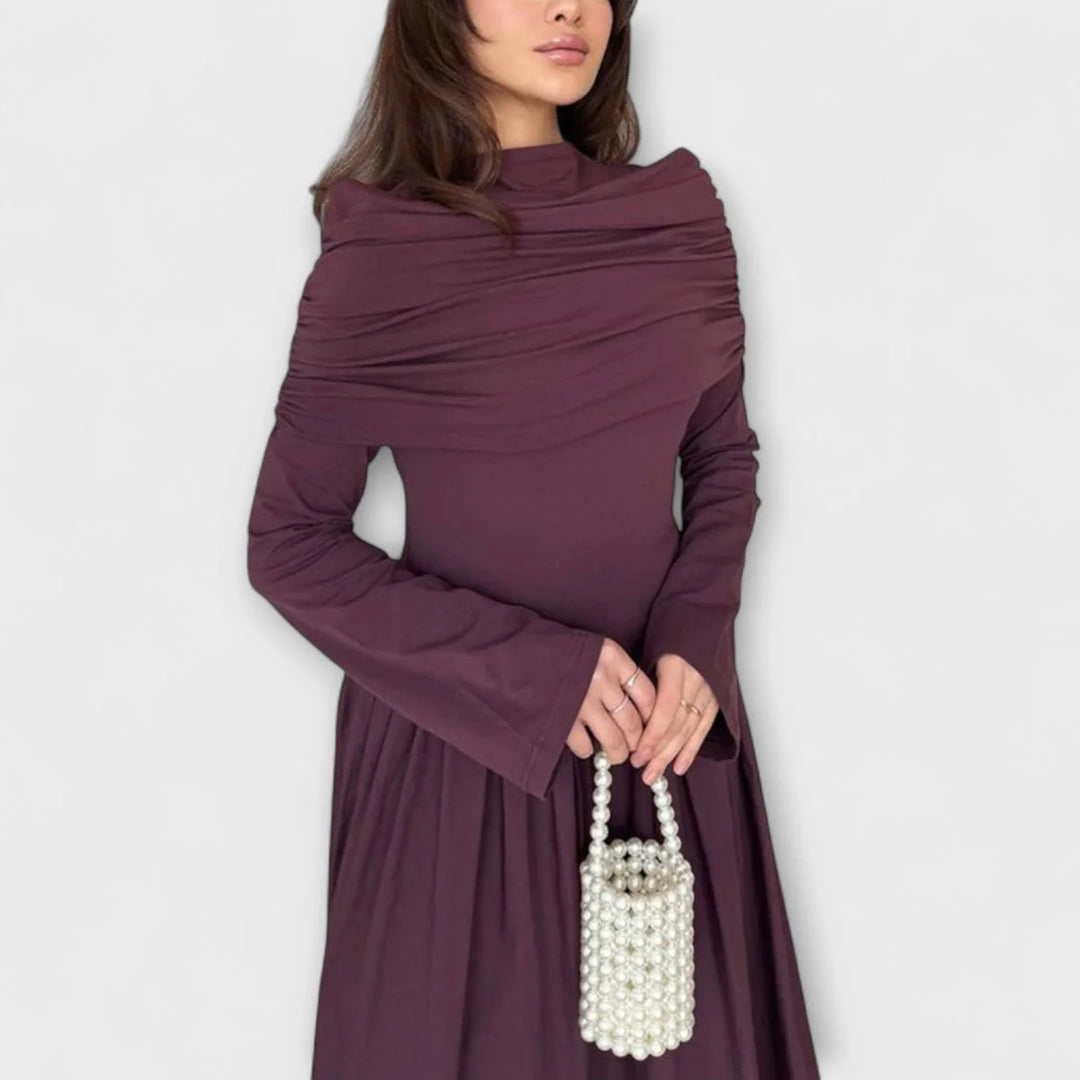 Langes plissiertes Damenkleid – Stehkragen, lange Ärmel