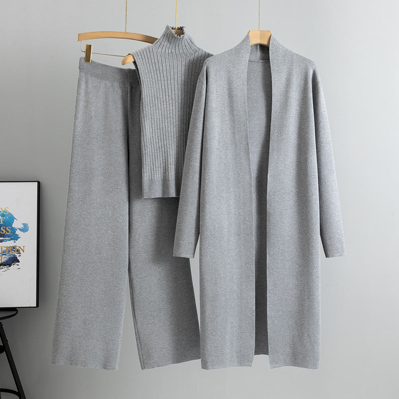Dreiteiliges Damen-Strickset – ärmellose Weste, langer Cardigan und weite Hose