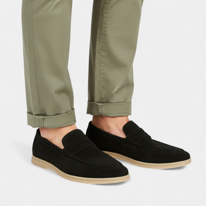 Claire Mode | Herrenslipper aus Wildleder – Elegante Slip-Ons mit Futter