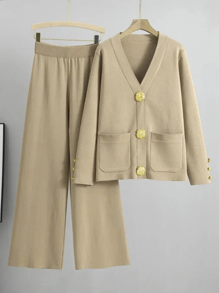 Damen Set aus Cardigan und Hose aus Acrylstrick – Lässiger Schnitt mit Knöpfen