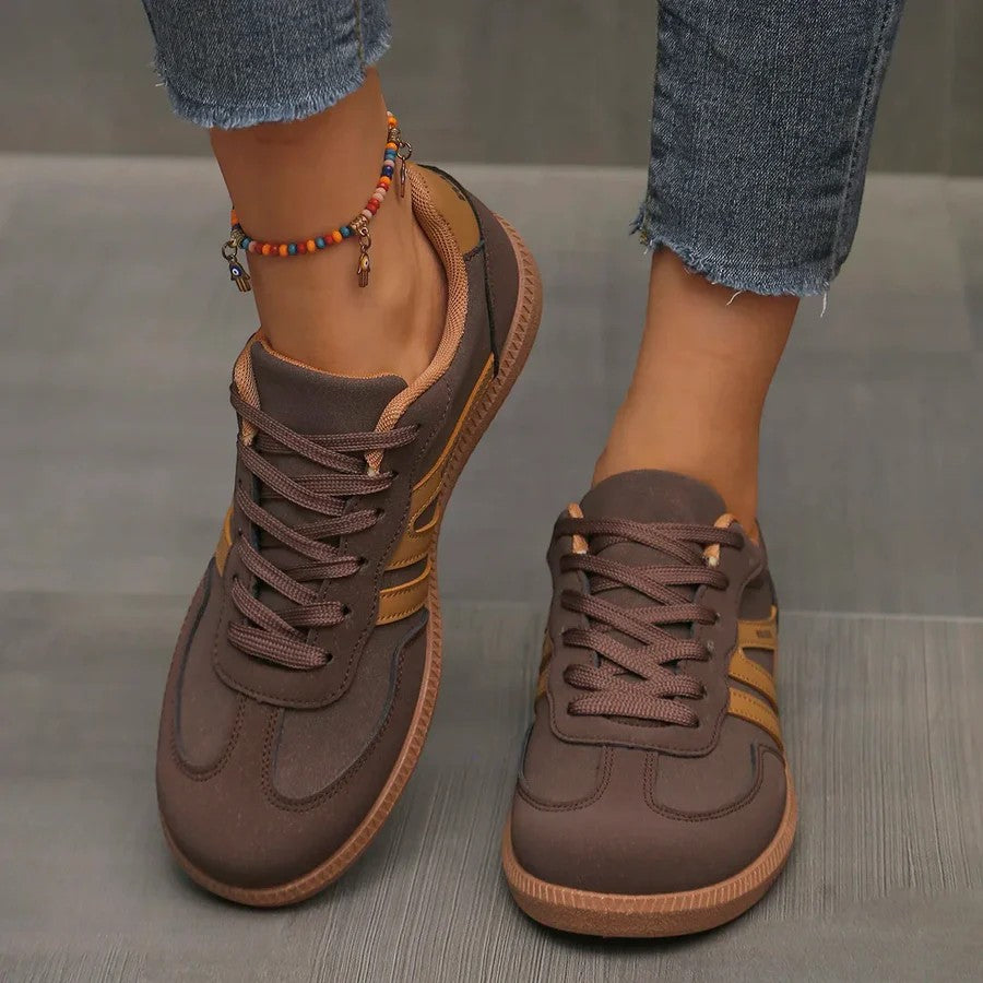 Baskets femme casual en cuir à lacets – Semelle plate basse