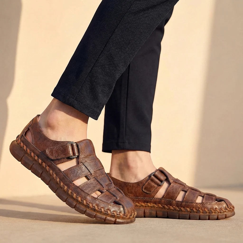 Herren Sandalen aus Rindsleder – Eng anliegende geschlossene Passform