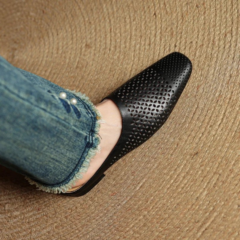 Damen Mules aus Leder – Geschlossene Spitze Normale Passform