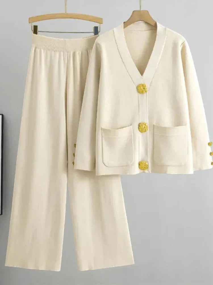 Damen Set aus Cardigan und Hose aus Acrylstrick – Lässiger Schnitt mit Knöpfen
