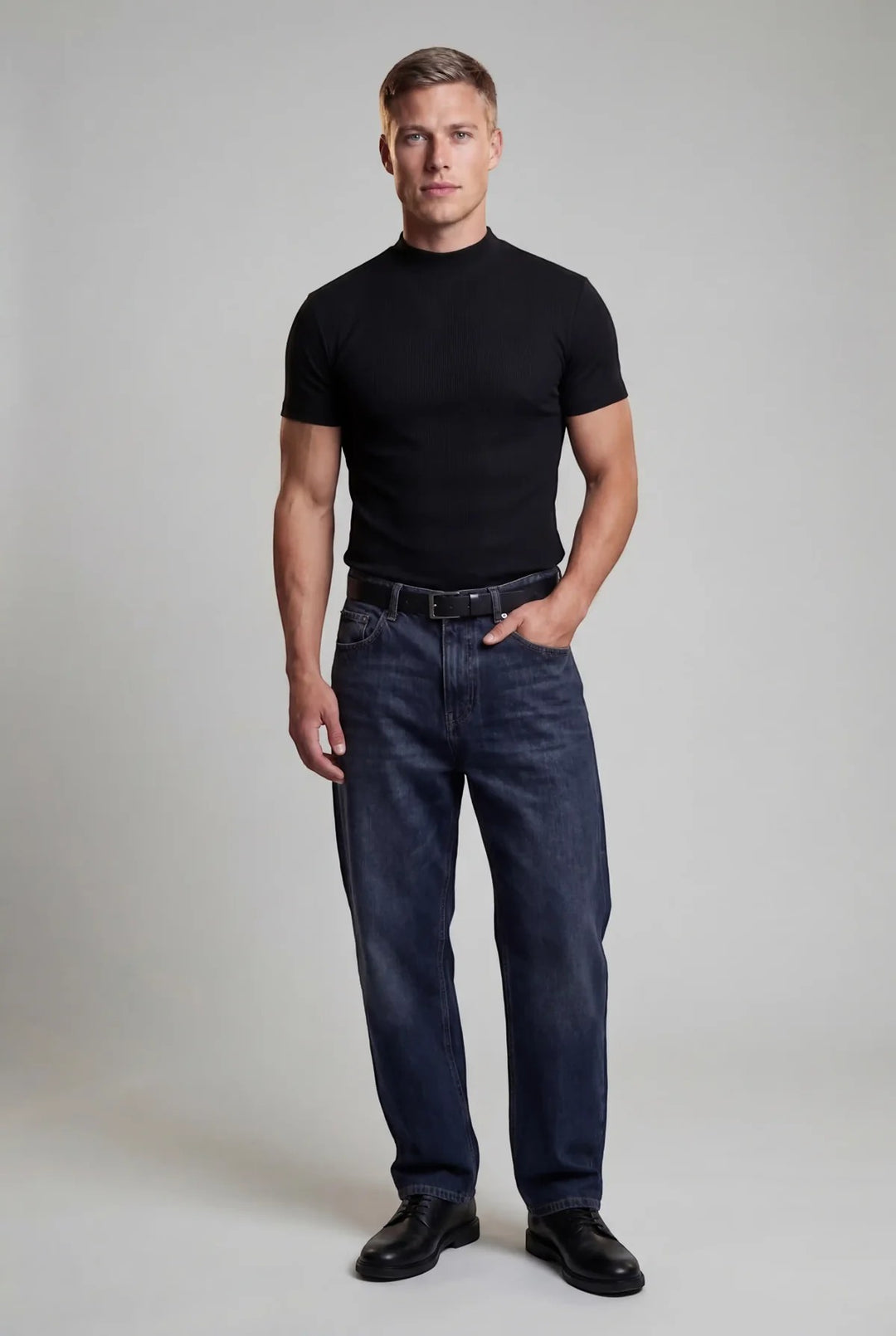 Figurbetontes Stretch-T-Shirt für Herren – Slim Fit, gerippter Kragen