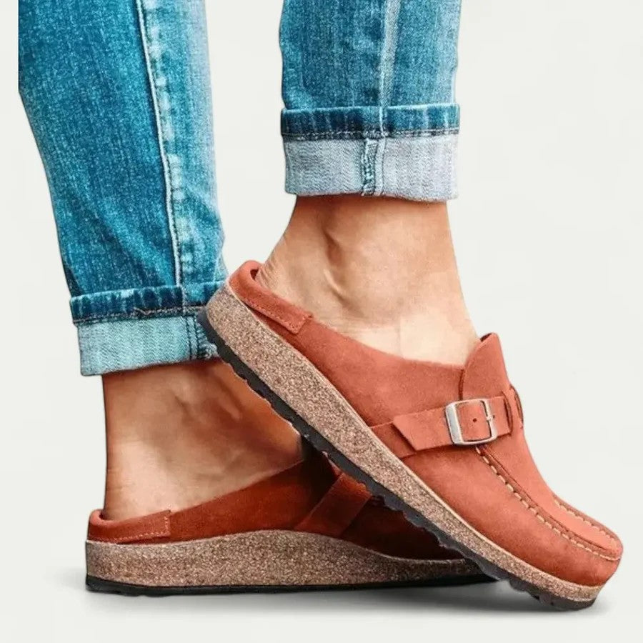 Damen flache Mules aus Wildleder – Schnallenriemen, Slip-on-Design