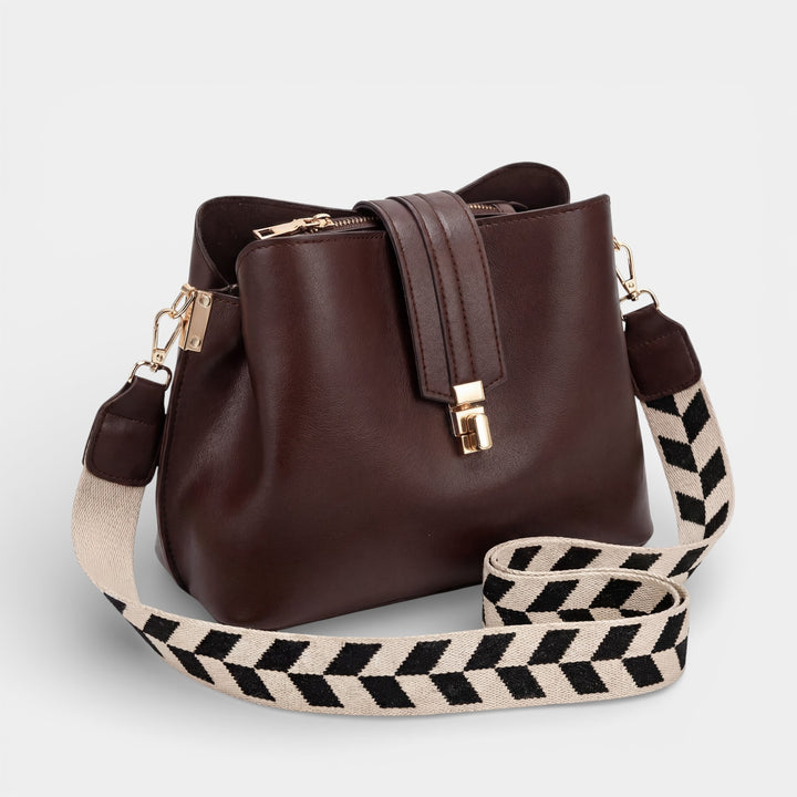 Borsa secchiello in pelle liscia per donna – Chiusura con patta e lucchetto
