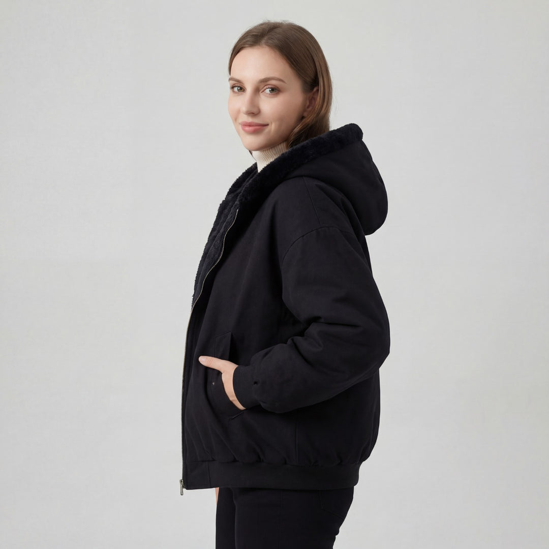 Claire Mode | Wendejacke mit Kapuze für Damen aus flauschigem Stoff