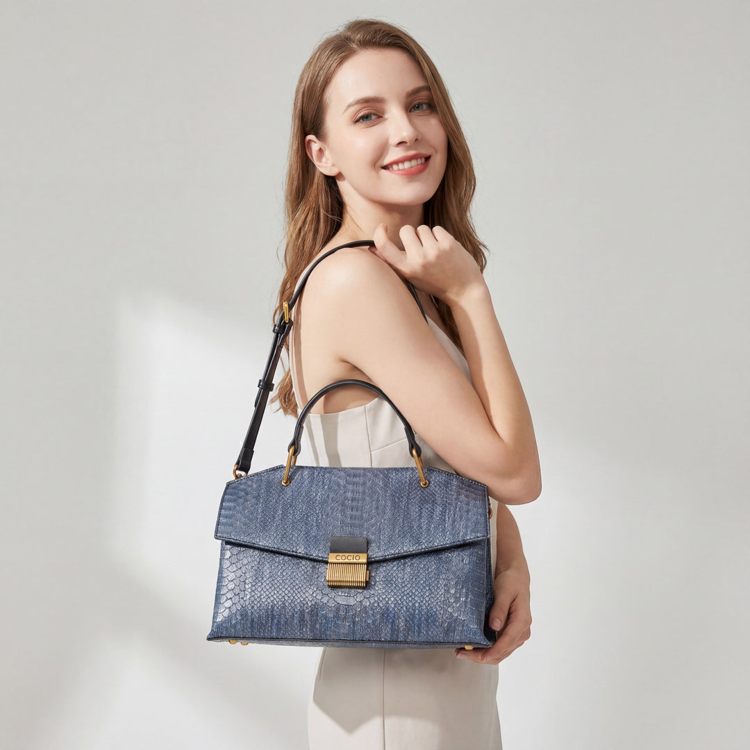 Damen Handtasche aus strukturiertem Leder – Klappverschluss mit Schlangenoptik