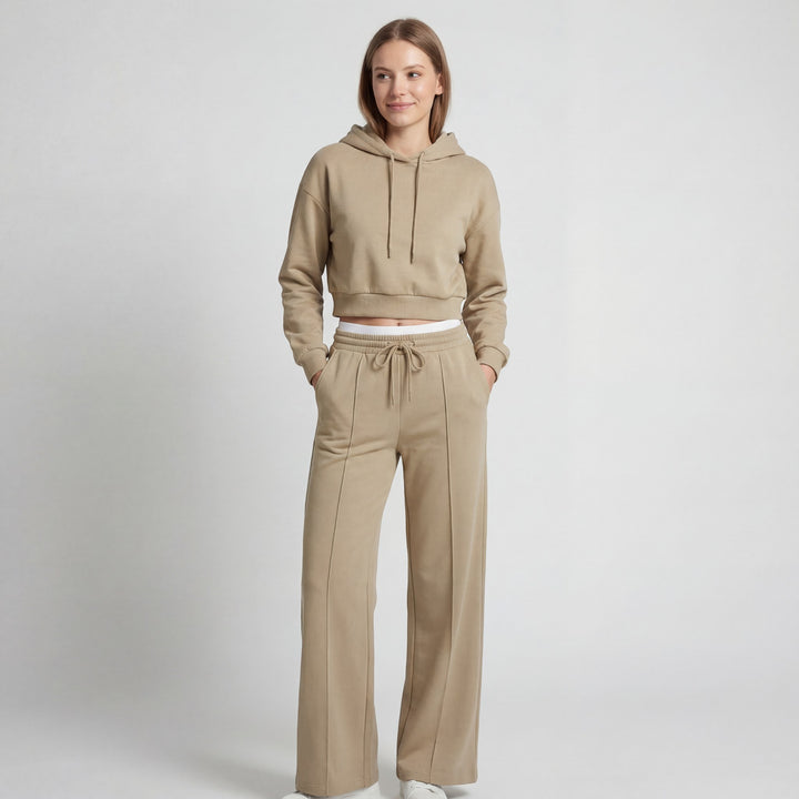 Claire Mode | Damen-Set aus feiner Strickware mit Kapuze