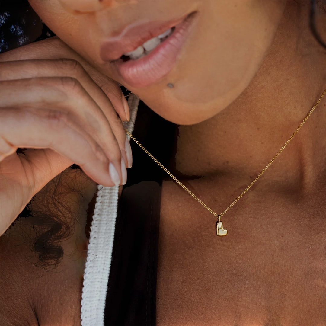 Collana Iniziale Placcata Oro per Donna – Ciondolo Lettera Bubble