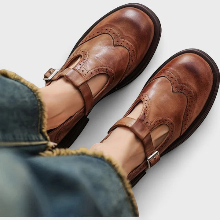 Claire Mode | Damen strukturierte Lederschuhe mit dickem Absatz