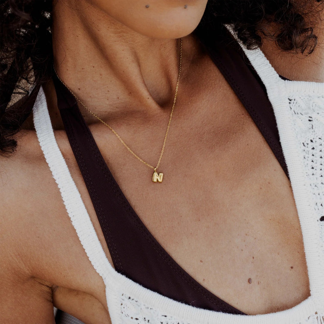 Collana Iniziale Placcata Oro per Donna – Ciondolo Lettera Bubble