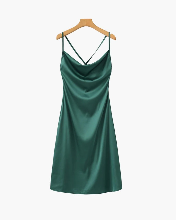 Damen Slip-Kleid aus 100% Seidensatin – Eleganter drapierter Ausschnitt, schräger Schnitt