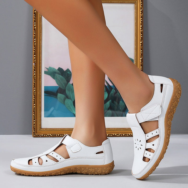 Damen Sandalen Geschlossener Zehenbereich – Obermaterial mit Ausschnitten und Kontrastnähten Klettverschluss