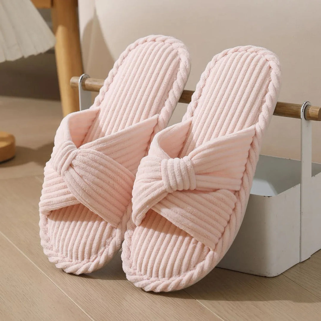 Unisex Plush Fabric Slippers – Padded Comfort Sole