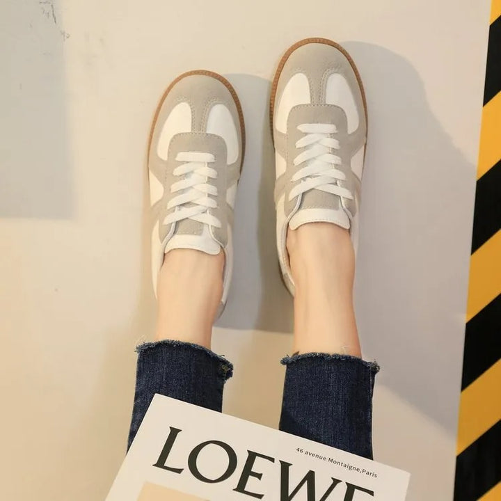 Women's Retro Casual Sneakers – Smooth Upper with Textured Panels