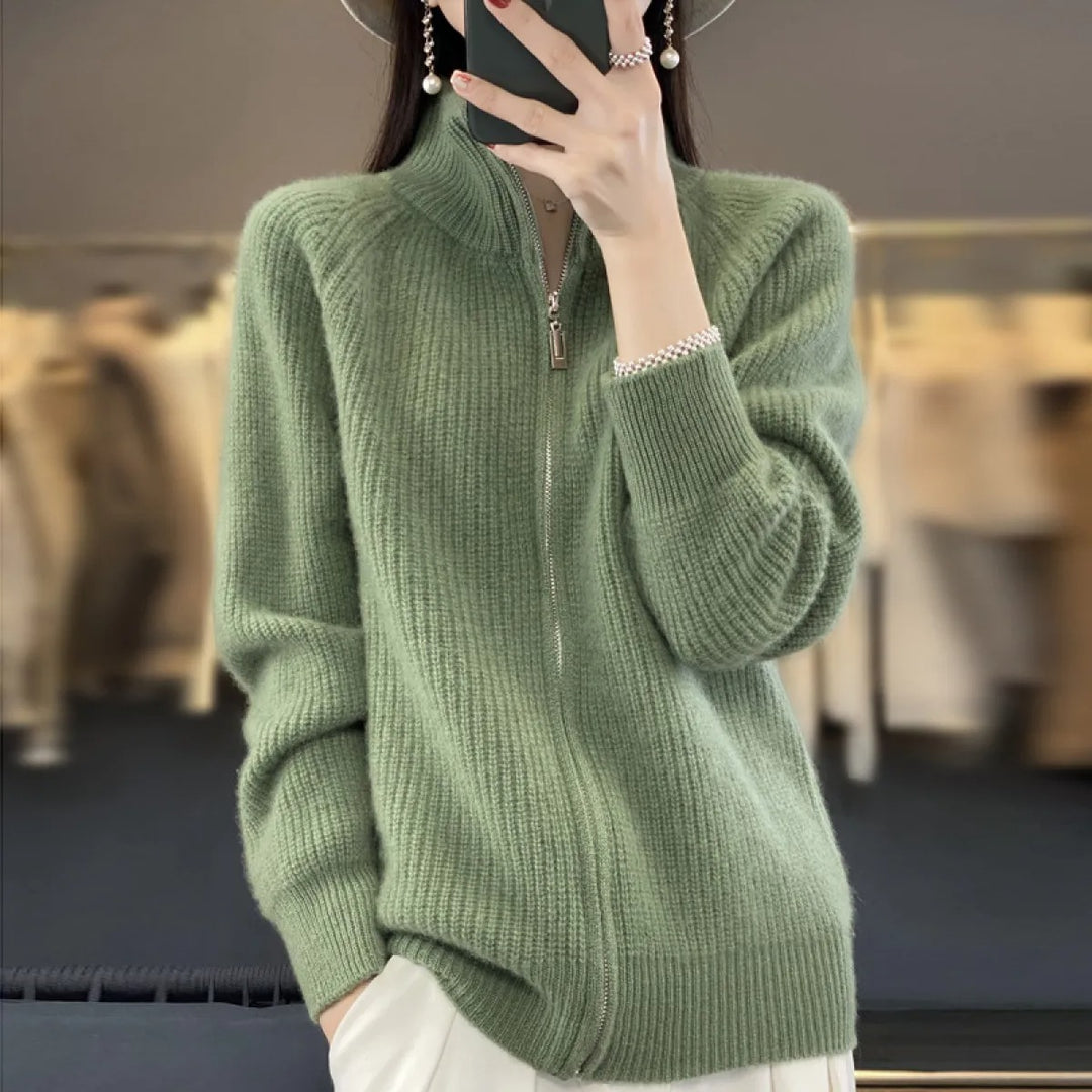 Cardigan Femme en Laine – Col Montant Zippé Maille