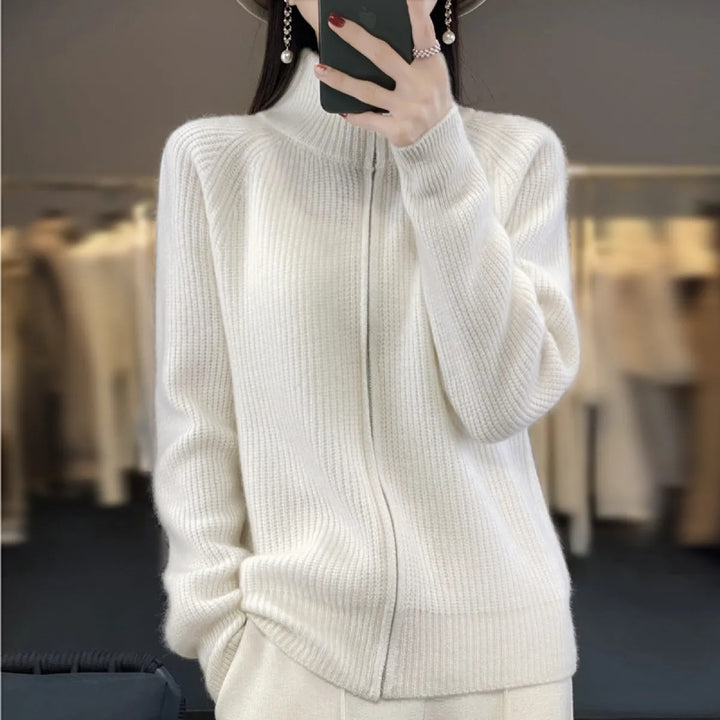 Cardigan Femme en Laine – Col Montant Zippé Maille