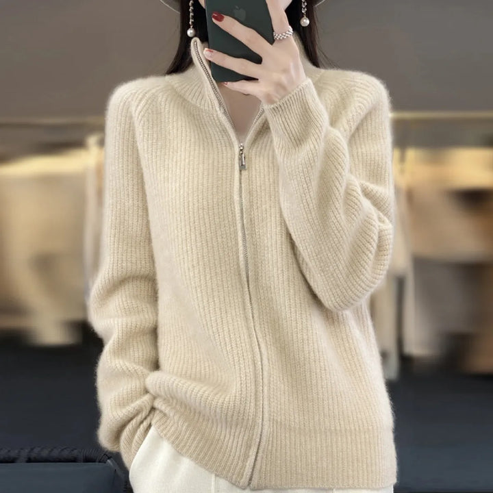Cardigan Femme en Laine – Col Montant Zippé Maille