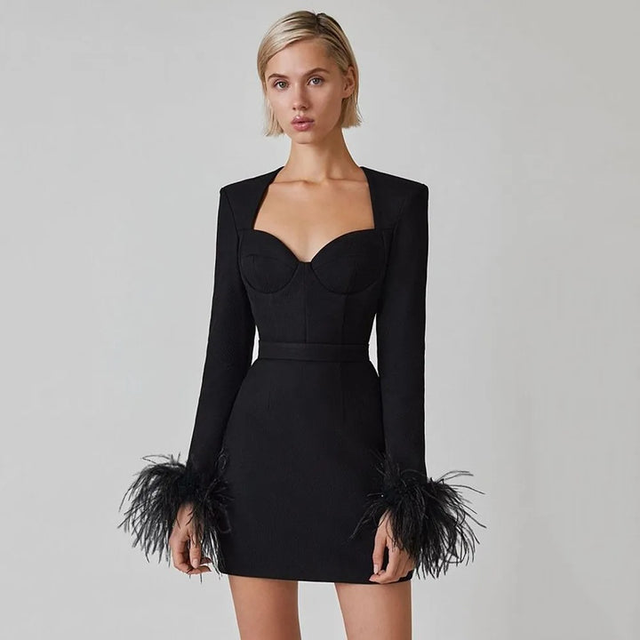 Robe Bodycon Femme Mini – Col Carré et Manchettes en Plumes Fantaisie