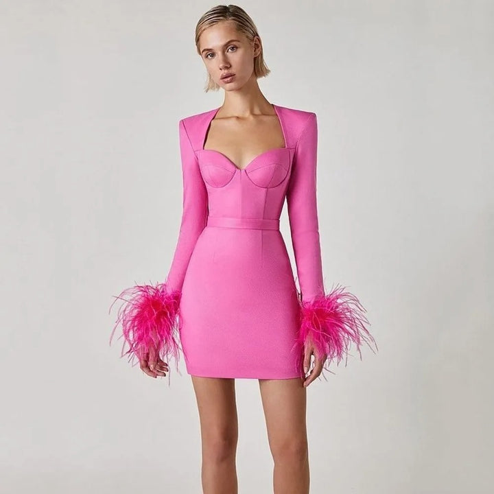 Robe Bodycon Femme Mini – Col Carré et Manchettes en Plumes Fantaisie