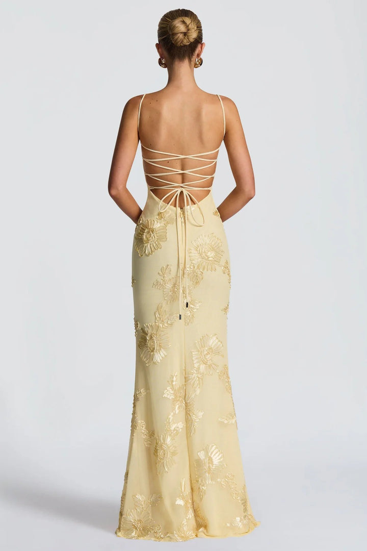 Abito da sera donna floreale – silhouette aderente elegante