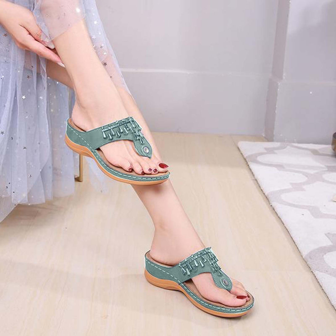Damen Keilsandalen mit mittelhohem Absatz – Rutschfeste Zehensandalen-Optik