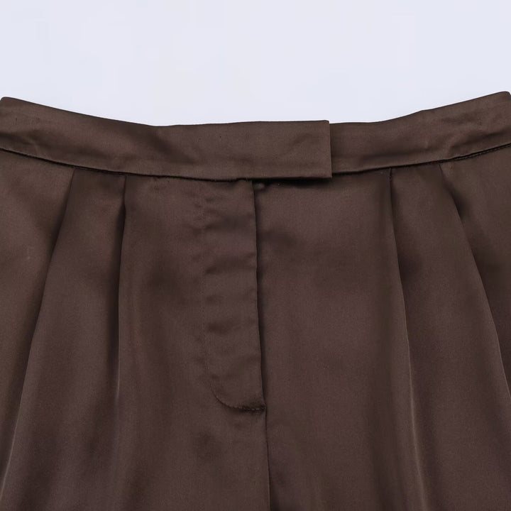 Short Women’s Lightweight Fabric – Delicate Lace Trim