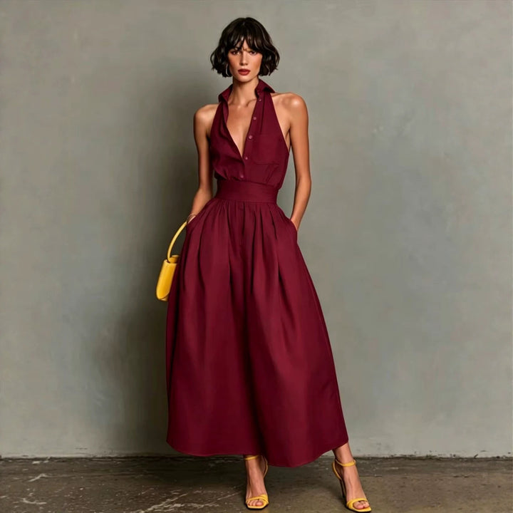 Langes Damenkleid mit Hemdkragen – strukturierter Plisseeschnitt