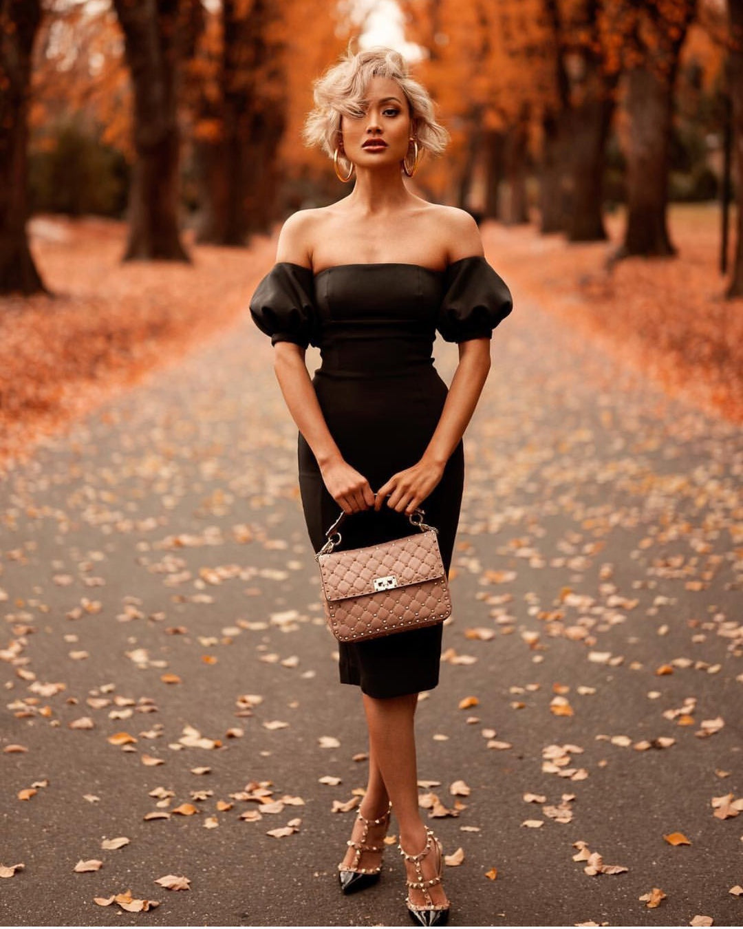 Midi-Kleid für Damen mit Puffärmeln – Leichter Rayon-Stoff