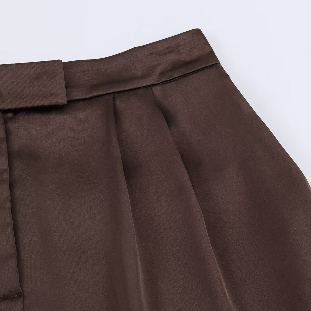 Short Women’s Lightweight Fabric – Delicate Lace Trim