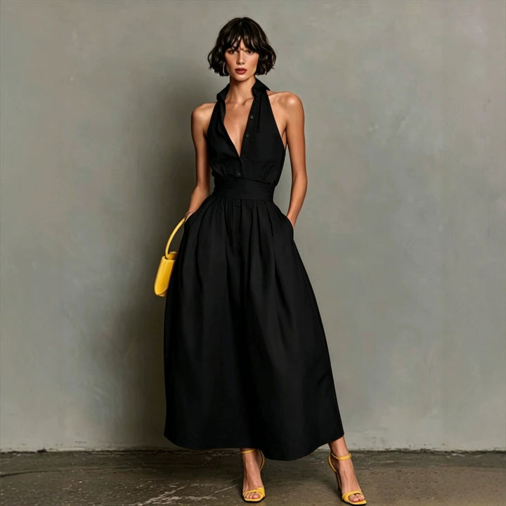 Langes Damenkleid mit Hemdkragen – strukturierter Plisseeschnitt
