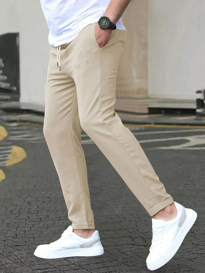 Pantaloni Uomo Slim Casual – Tessuto Leggero e Morbido Intessuto