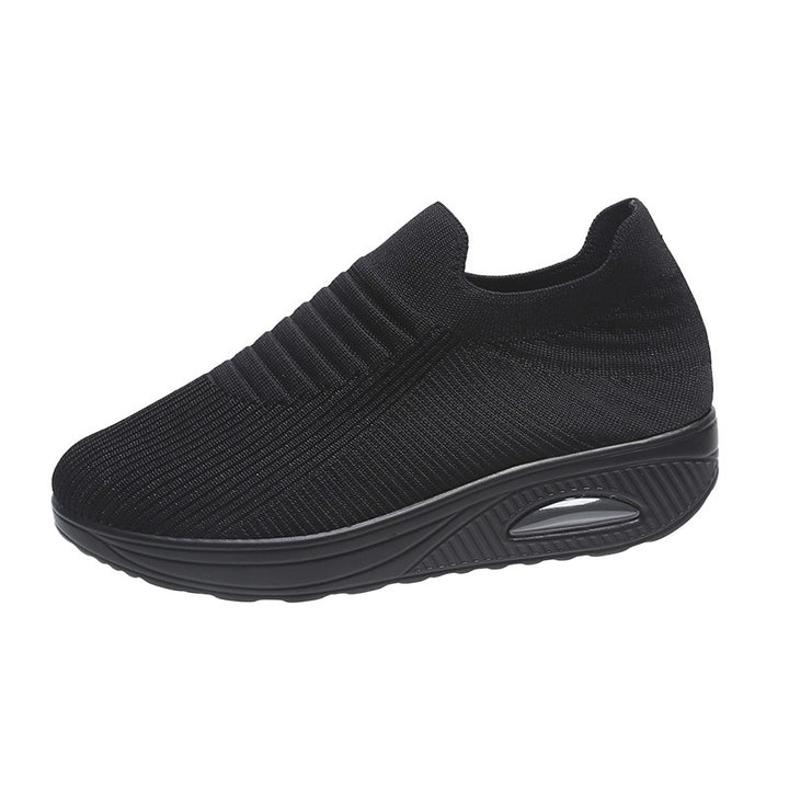 Women's Slip-On Shoes in Breathable Mesh – Round Toe Flat