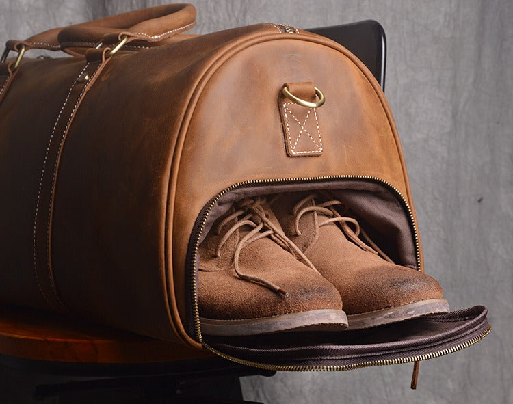Borsa da viaggio uomo strutturata – scomparto per scarpe e tracolla removibile