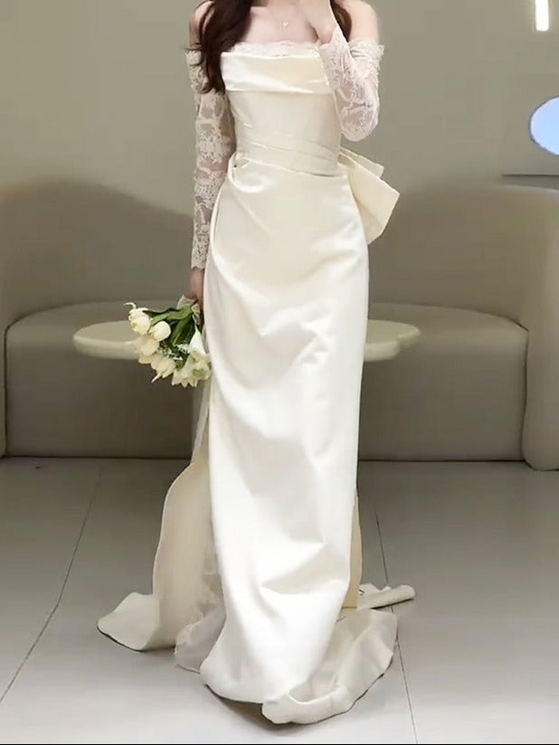 Abito lungo da donna in satin – maniche in pizzo e scollo Bardot