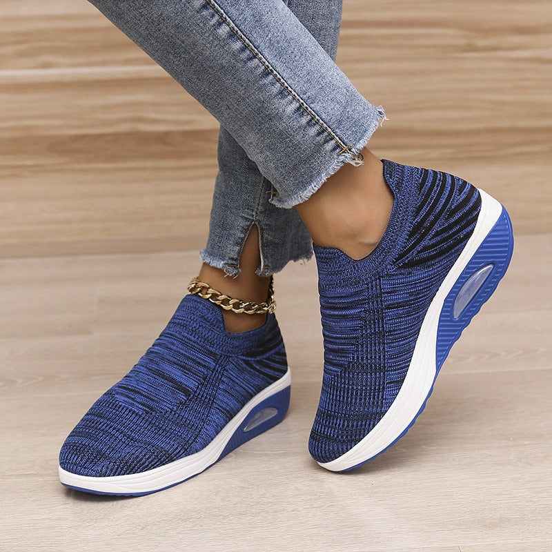 Women's Slip-On Shoes in Breathable Mesh – Round Toe Flat